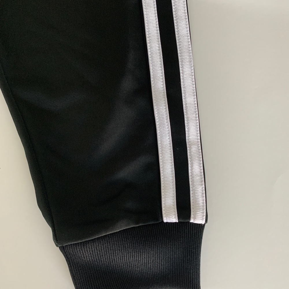 Adidas Boys Black Sport pants - Picture 4 of 5